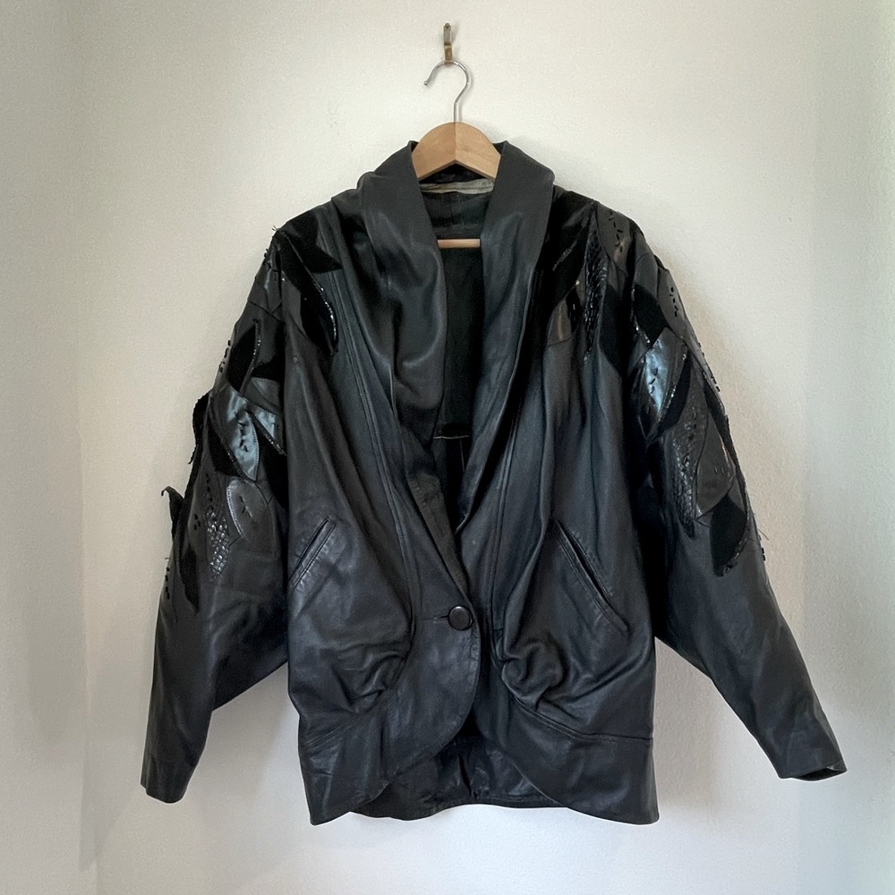Unique Vintage Leather Jacket - Size M/L